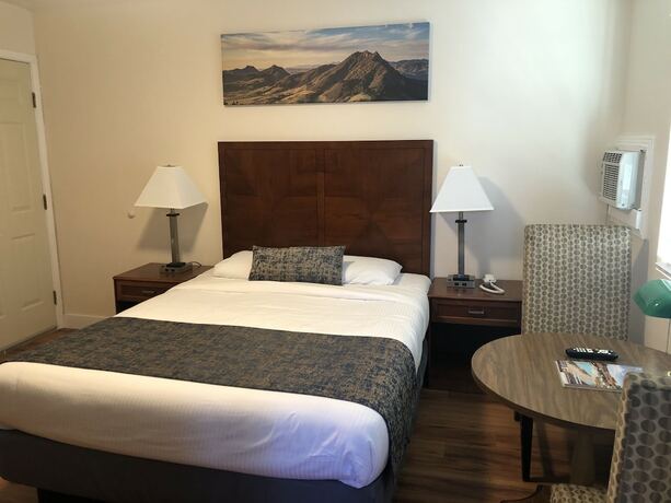 Imagen de la habitación del Hotel Sunbeam Motel. Foto 18