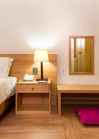 Imagen de la habitación del Hotel Sunbee. Foto 7