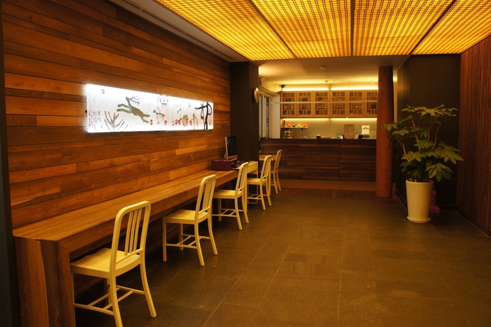 Imagen de los interiores del Hotel Sunbee. Foto 17