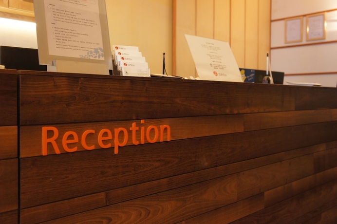 Imagen de los interiores del Hotel Sunbee. Foto 19