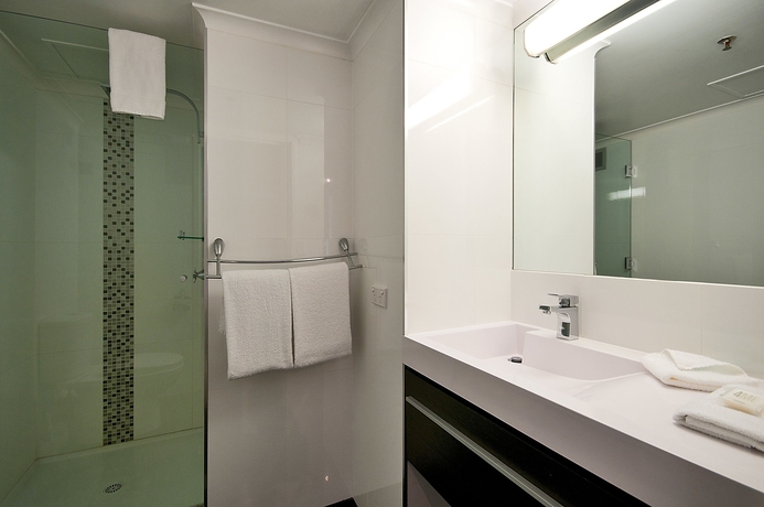 Imagen de la habitación del Hotel Sunbird Beach Resort. Foto 2