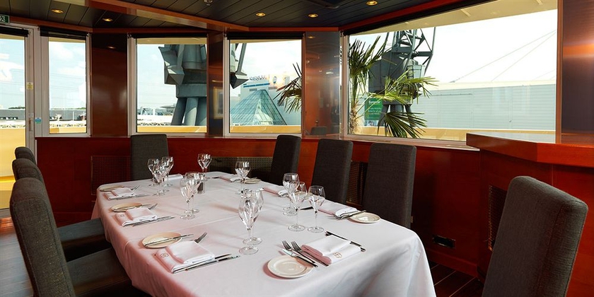 Imagen de los interiores del Hotel Sunborn London. Foto 10