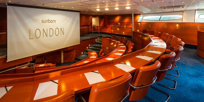 Imagen de los interiores del Hotel Sunborn London. Foto 11