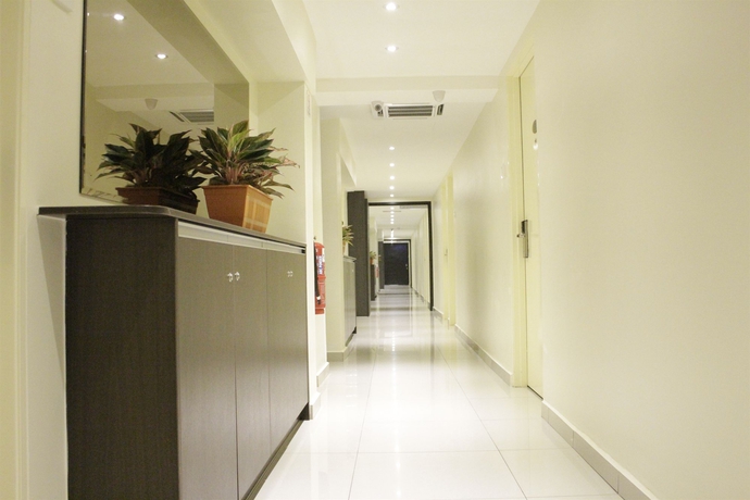 Imagen de los interiores del Hotel Sunbow Residency. Foto 15
