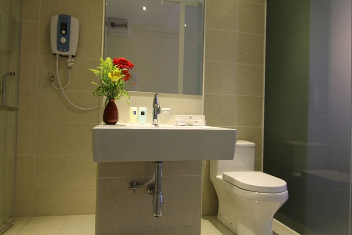 Imagen de la habitación del Hotel Sunbow Residency. Foto 5
