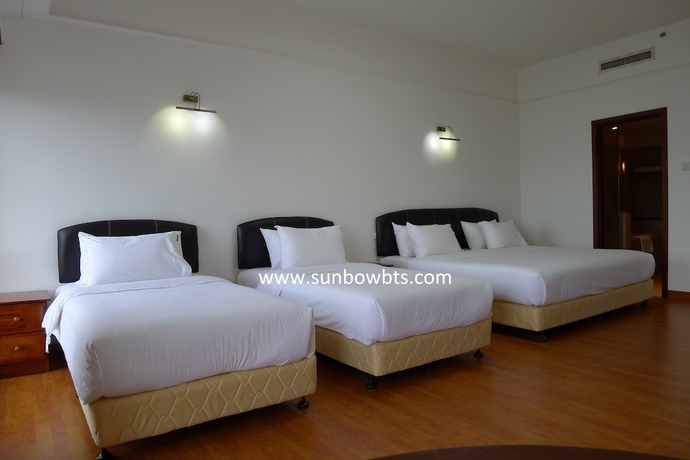 Imagen de la habitación del Hotel Sunbow Suites. Foto 7