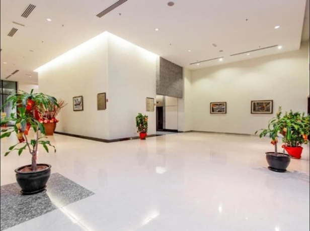 Imagen de los interiores del Hotel Sunbow Suites. Foto 19