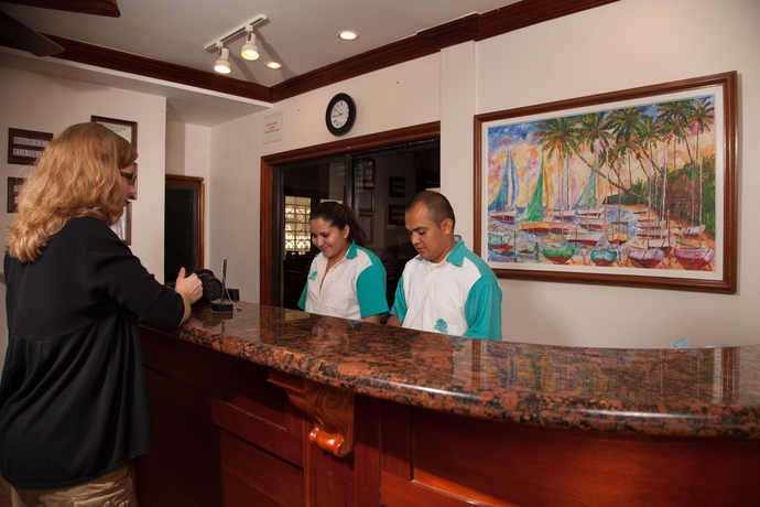 Imagen de los interiores del Hotel Sunbreeze. Foto 12