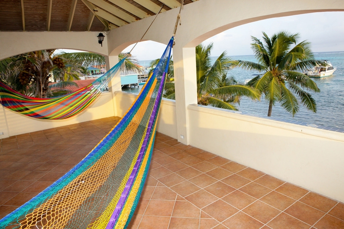 Imagen de los exteriores del Hotel Sunbreeze. Foto 9