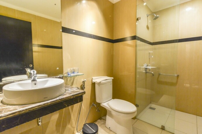 Imagen de la habitación del Hotel Sunbreeze Senayan. Foto 27