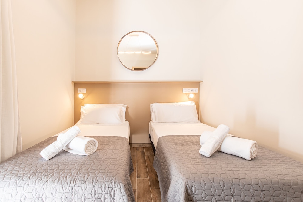 Imagen de la habitación del Hotel Suncanarias Adeje Plaza. Foto 3