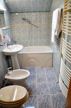 Imagen de la habitación del Hotel Sunce Hotel Sarajevo. Foto 6