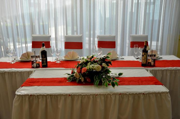 Imagen del bar/restaurante del Hotel Sunce Hotel Sarajevo. Foto 2