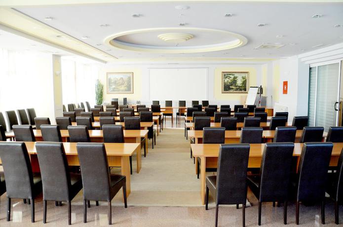 Imagen de los interiores del Hotel Sunce Hotel Sarajevo. Foto 13