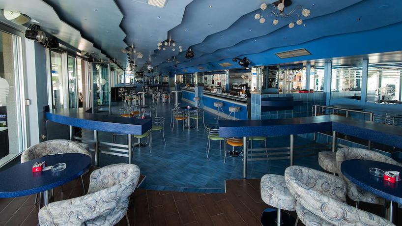 Imagen del bar/restaurante del Hotel Sunce, Neum. Foto 5