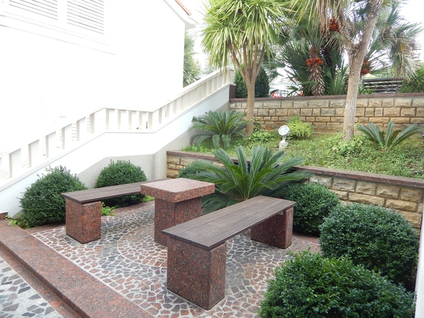 Imagen general del Hotel Sunce, Podstrana. Foto 2