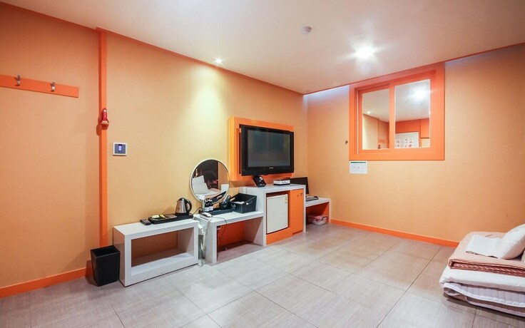 Imagen de la habitación del Hotel Suncheon 9to9. Foto 22