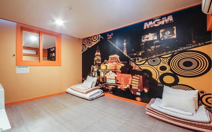 Imagen de la habitación del Hotel Suncheon 9to9. Foto 33