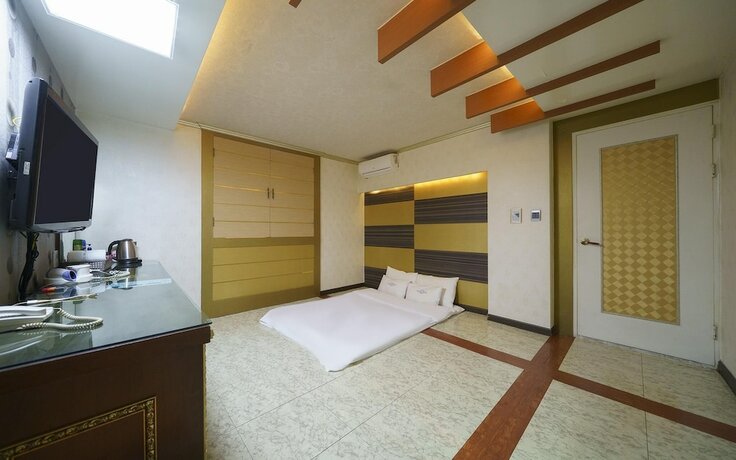 Imagen de la habitación del Hotel Suncheon Abichon. Foto 17