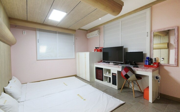 Imagen de la habitación del Hotel Suncheon Antives. Foto 17