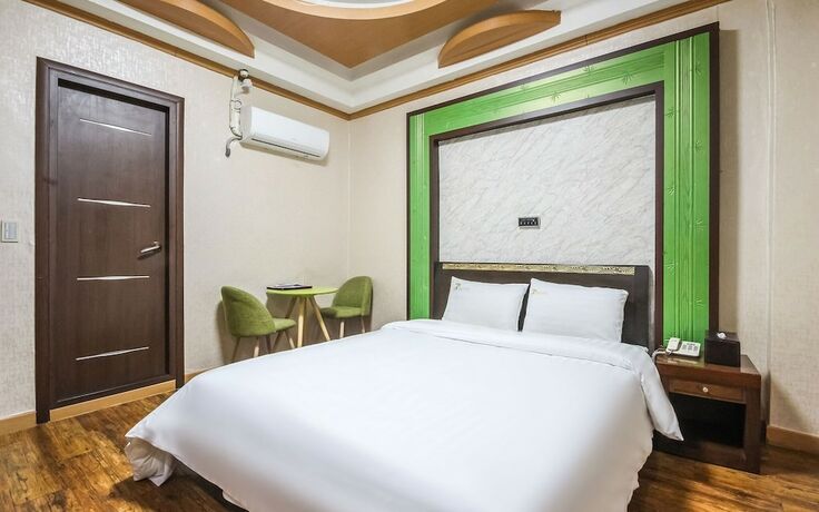 Imagen general del Hotel Suncheon Bali. Foto 3