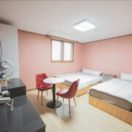 Imagen de la habitación del Hotel Suncheon Castle. Foto 17