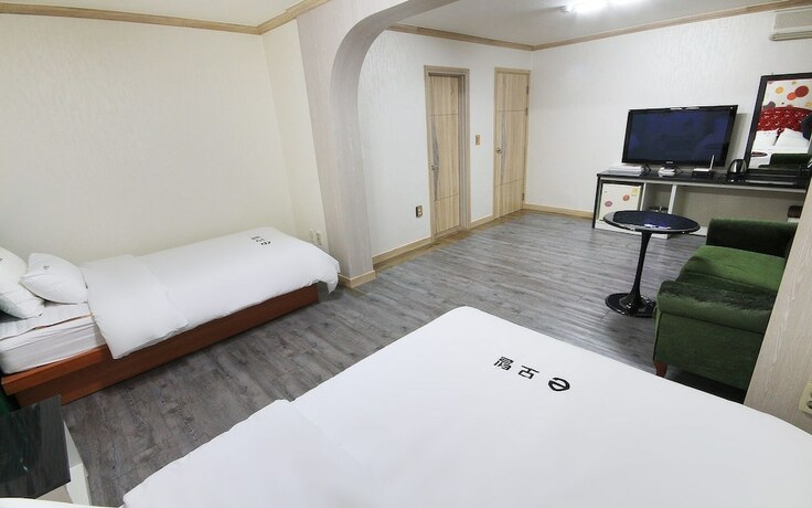 Imagen general del Hotel Suncheon E. Foto 2