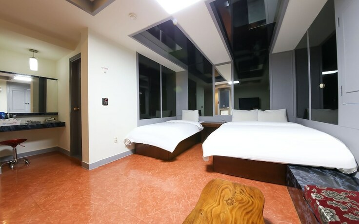 Imagen de la habitación del Hotel Suncheon Juliet. Foto 20