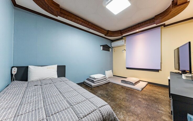 Imagen de la habitación del Hotel Suncheon Limousine. Foto 19