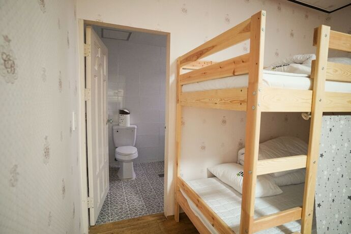 Imagen de la habitación del Hotel Suncheon Namu Guesthouse. Foto 14