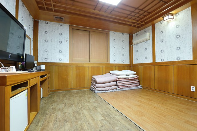 Imagen de la habitación del Hotel Suncheon Noblesse. Foto 4