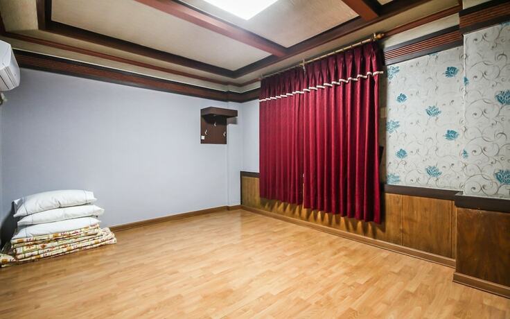 Imagen de la habitación del Hotel Suncheon Palma. Foto 2