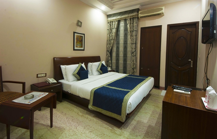 Imagen de la habitación del Hotel Suncity. Foto 4