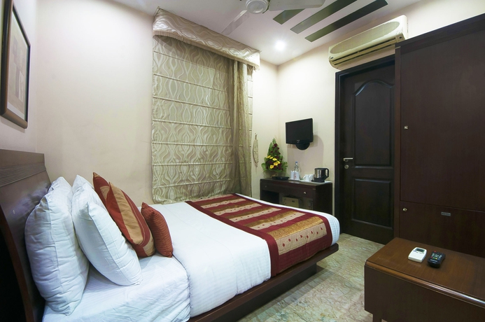 Imagen de la habitación del Hotel Suncity. Foto 6