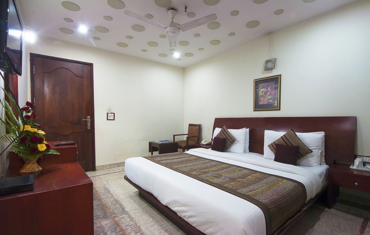 Imagen de la habitación del Hotel Suncity. Foto 7