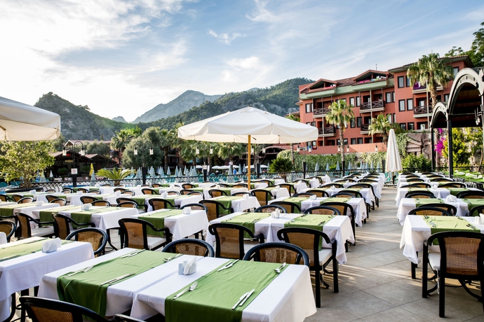 Imagen del bar/restaurante del Hotel Suncity and Beach Club - All Inclusive. Foto 7