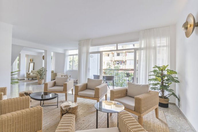 Imagen de los interiores del Hotel Suncoast Ibiza. Foto 15