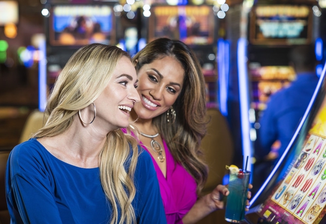 Imagen de los interiores del Hotel Suncoast and Casino. Foto 15