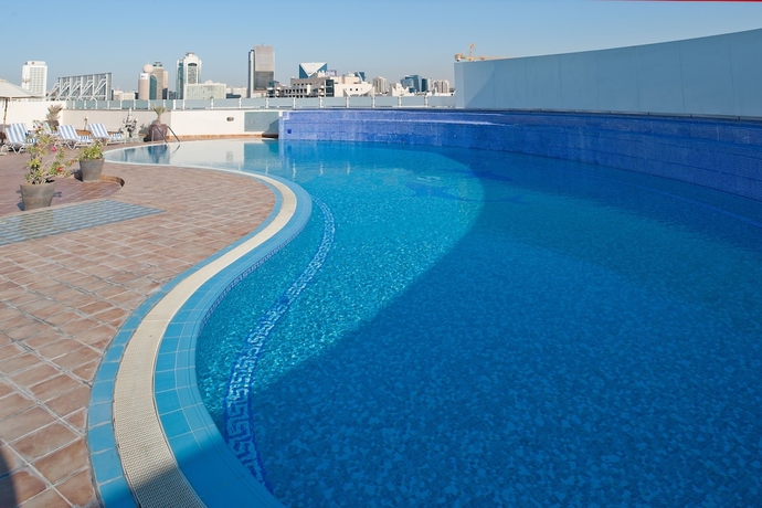 Imagen de la piscina del Hotel Sunday Holiday International Dubai. Foto 18