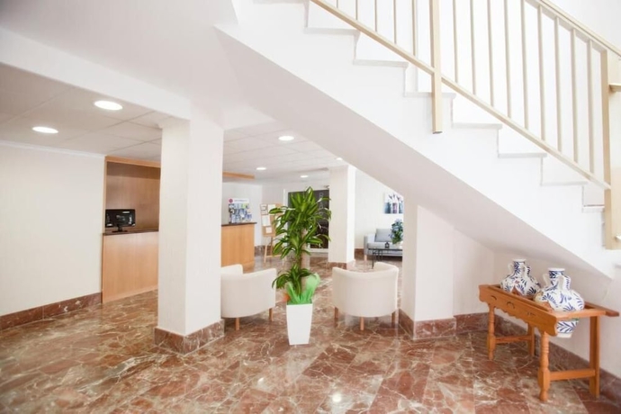 Imagen de los interiores del Hotel Sunday's Beach. Foto 16