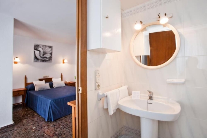 Imagen de la habitación del Hotel Sunday's Beach. Foto 11