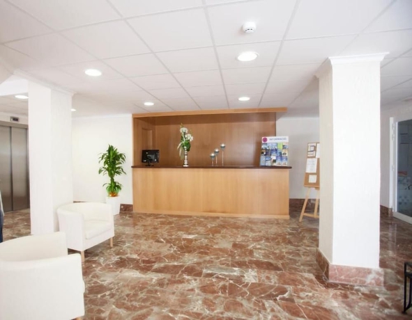 Imagen de los interiores del Hotel Sunday's Beach. Foto 17