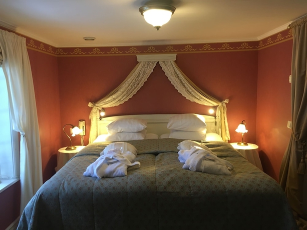 Imagen de la habitación del Hotel Sundbyholms Slott. Foto 6