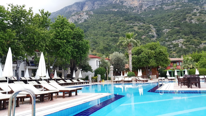Imagen de la piscina del Hotel Sundia By Liberty &Ouml;l&uuml;deniz. Foto 14
