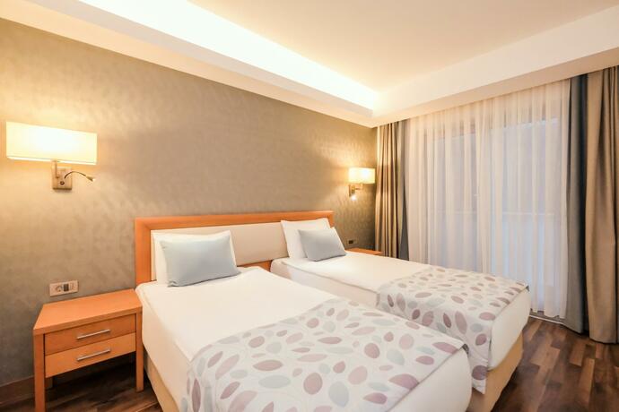 Imagen general del Hotel Sundia by Liberty Hisar&ouml;n&uuml;. Foto 7