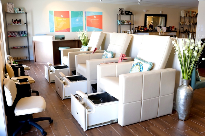 Imagen de los interiores del Hotel Sundial Beach Resort and Spa. Foto 11