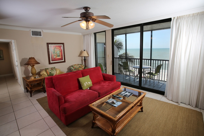 Imagen de los interiores del Hotel Sundial Beach Resort and Spa. Foto 12