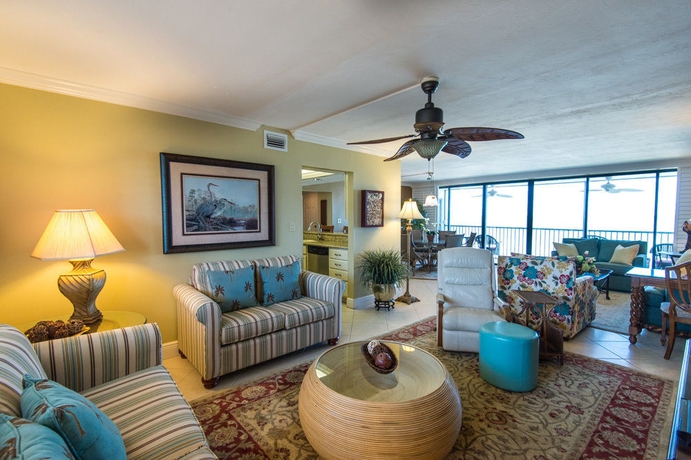 Imagen de los interiores del Hotel Sundial Beach Resort and Spa. Foto 13