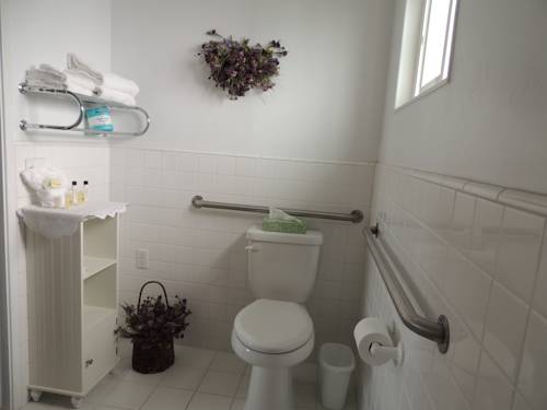 Imagen de la habitación del Hotel Sundown Inn. Foto 15