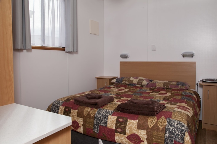 Imagen de la habitación del Hotel Sundowner Cabin and Tourist Park. Foto 8